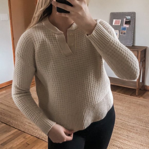 Everlane Sweaters - Everlane 100% Recycled Cashmere Knit Cream V Neck Button Front Casual Sweater XS